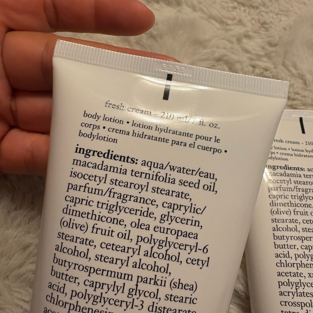 Philosophy Fresh Cream Body Lotion - Black and White - Picture 3 of 4